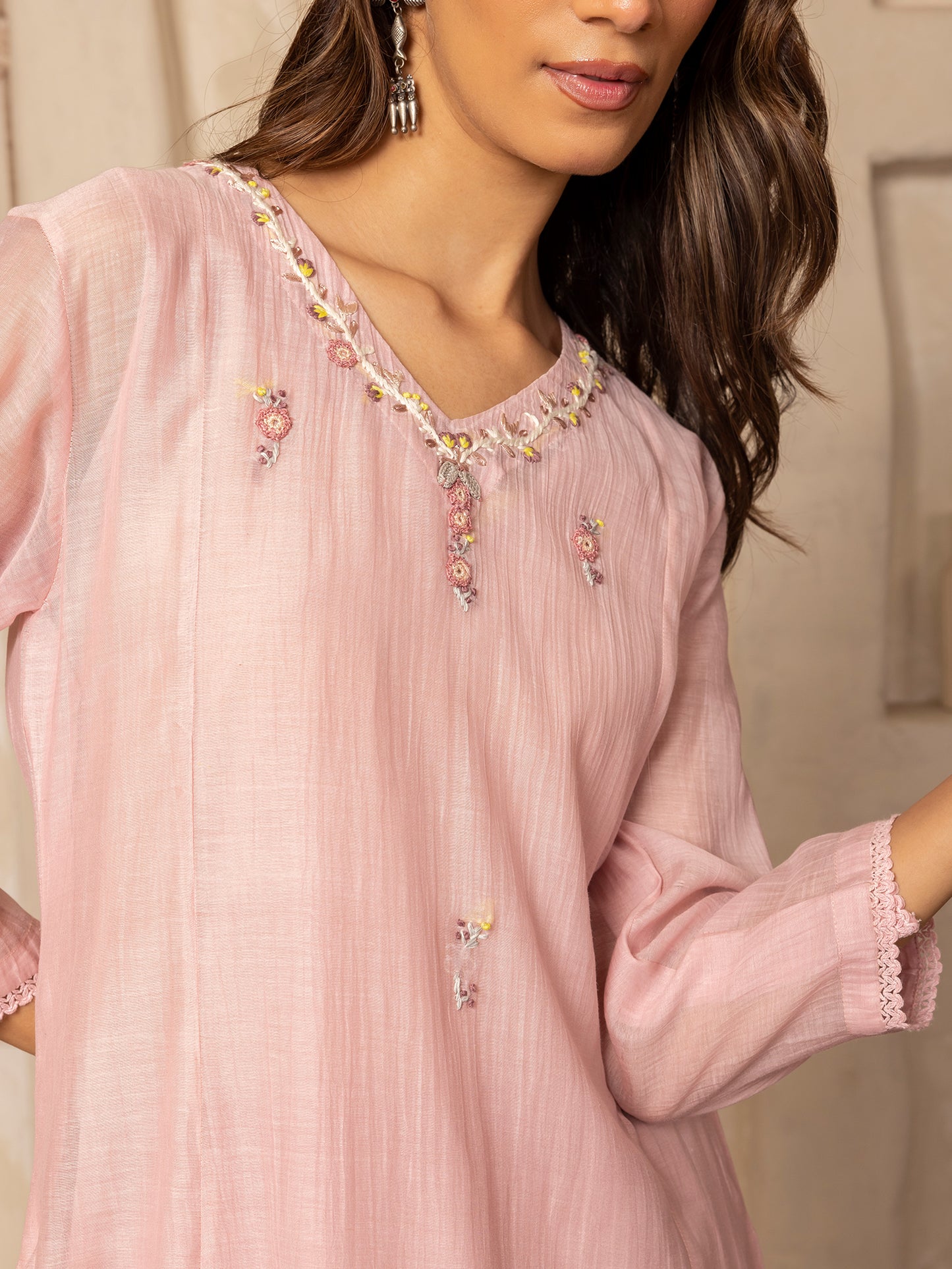 Peach mul chanderi thread with crochet hand embroidery kurta