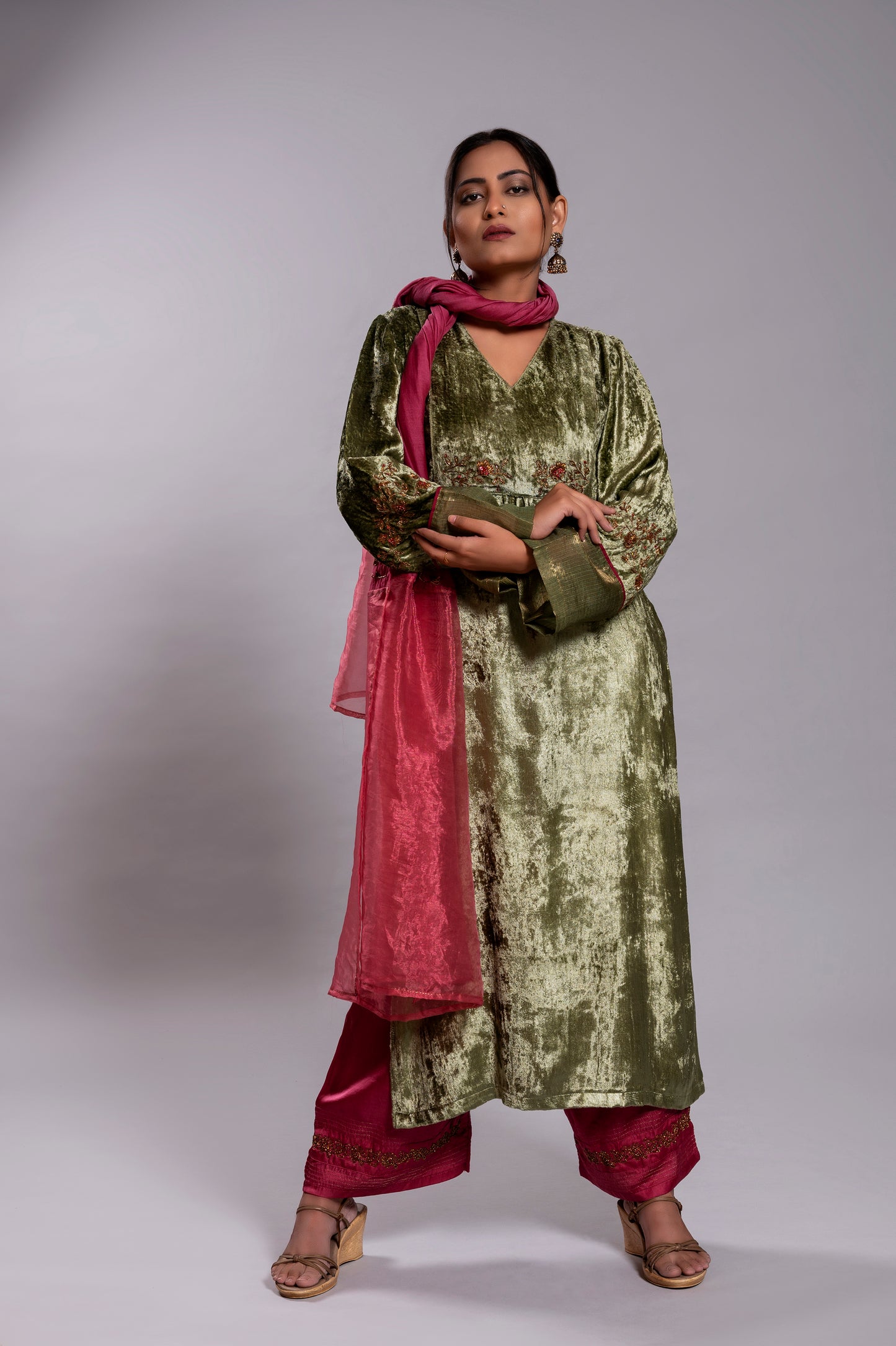 Mehendi Green Silk Velvet Kurta Set