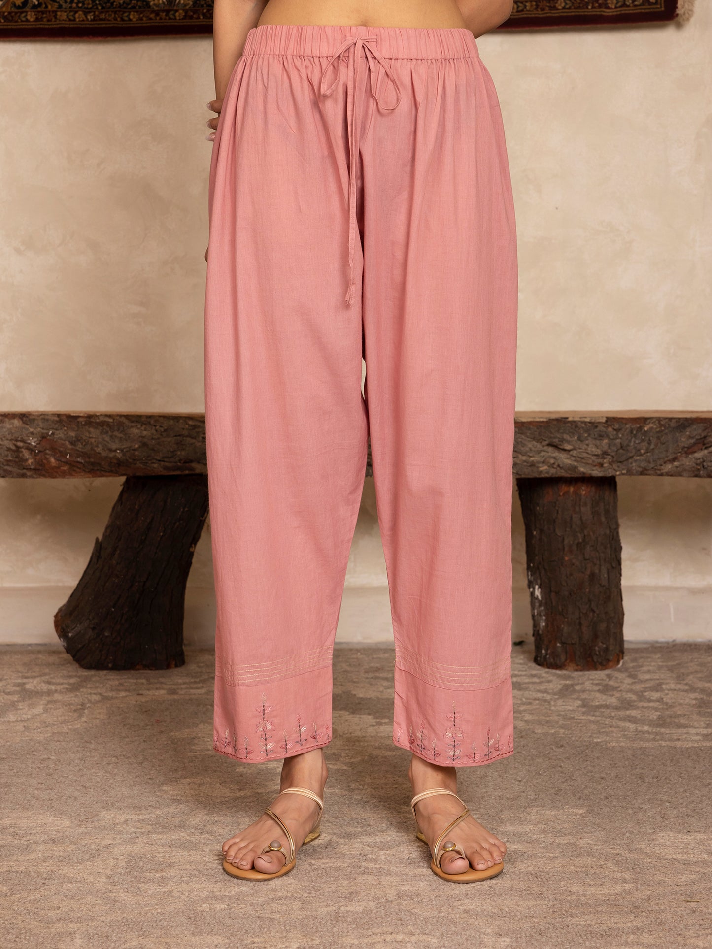 Mauve mul chanderi thread and fabric cutwork kurta set