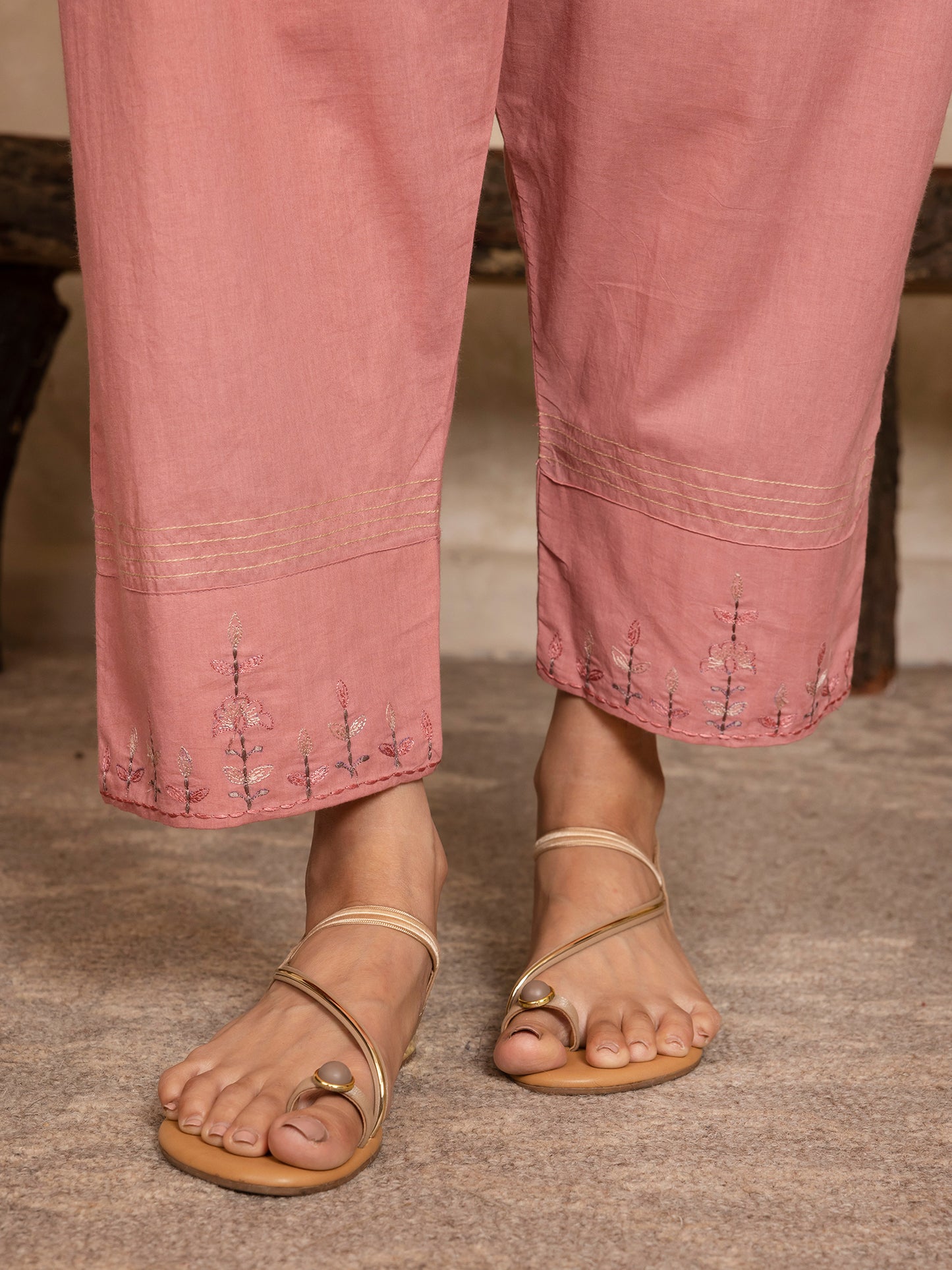Mauve mul chanderi thread and fabric cutwork kurta set