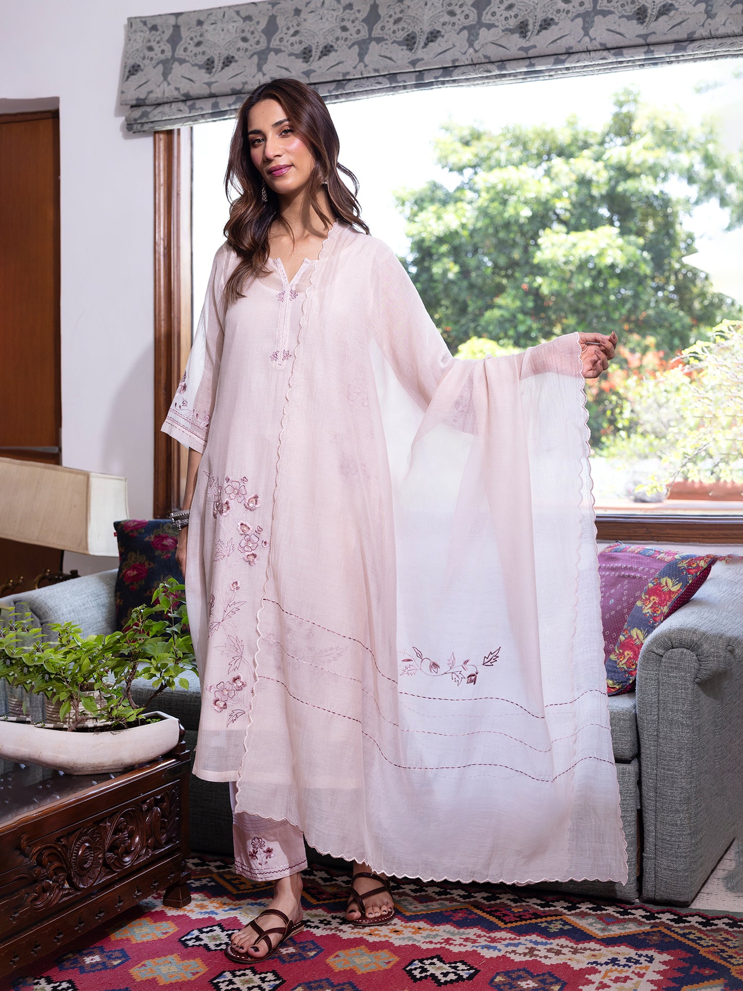 Off white mul chanderi  thread with sequence and bead work kurta set