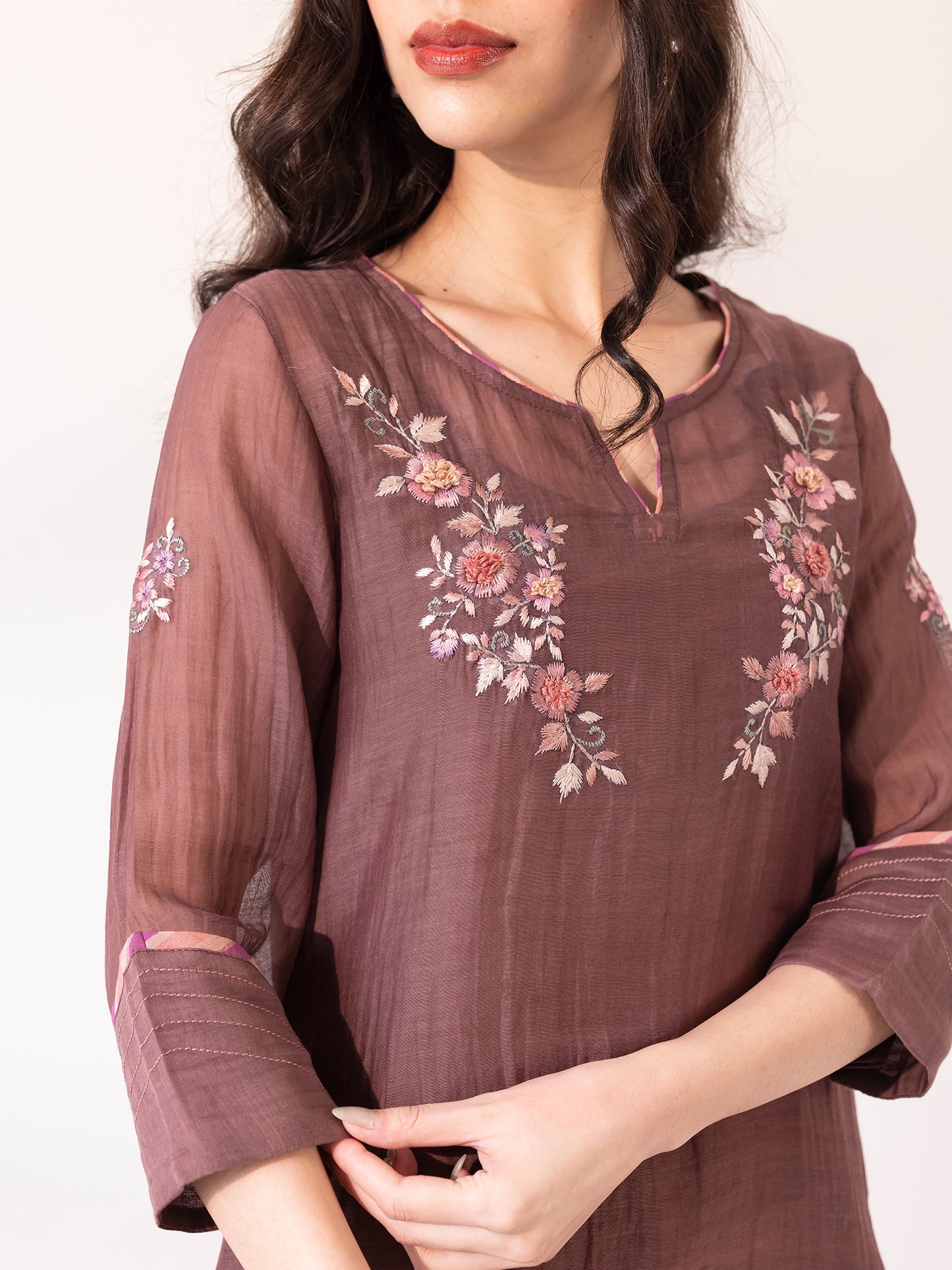 Brown mul chanderi thread work kurta set