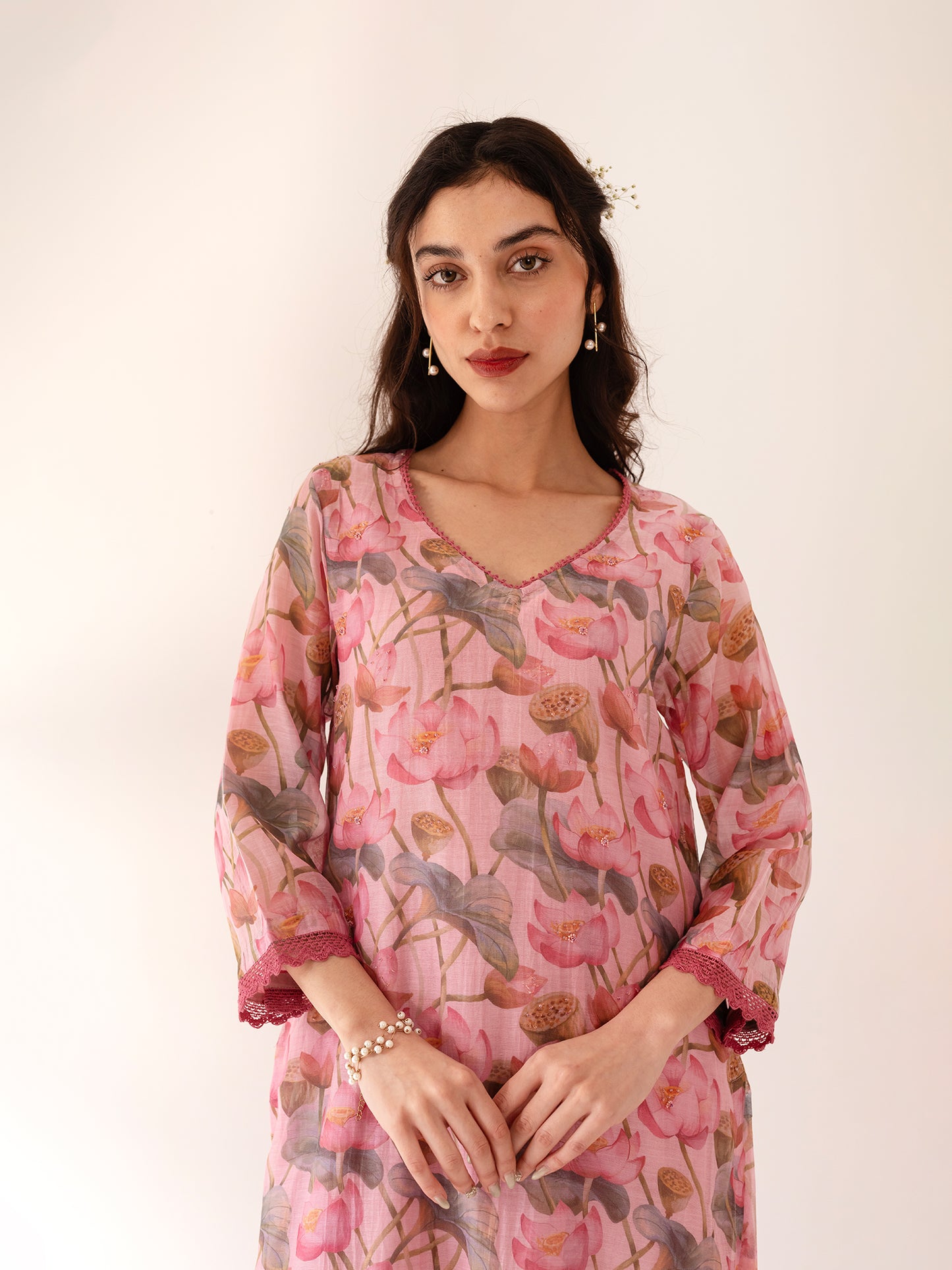 Pink lotus floral printed mul chanderi beadwork kurta set