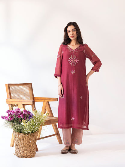 Burgundy mul chanderi thread work kurta set