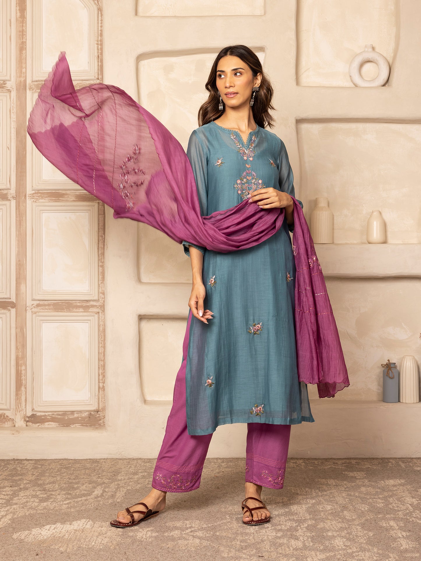 Teal mul chanderi thread with crochet hand embroidery kurta