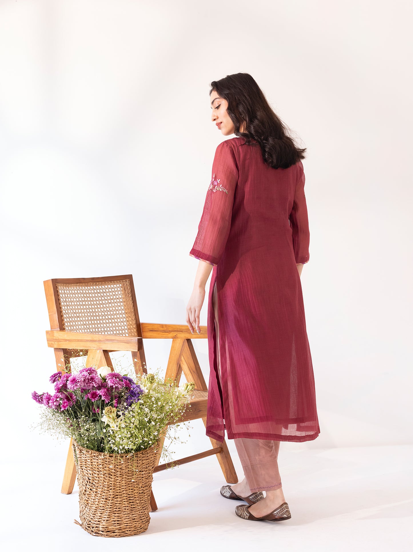 Burgundy mul chanderi thread work kurta set