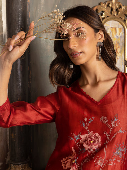 Red silk chanderi thread and fabric cutwork work kurta