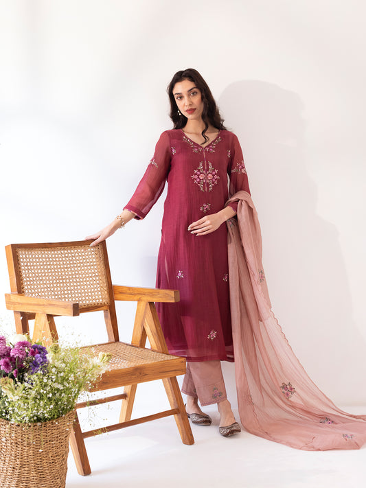 Burgundy mul chanderi thread work kurta set