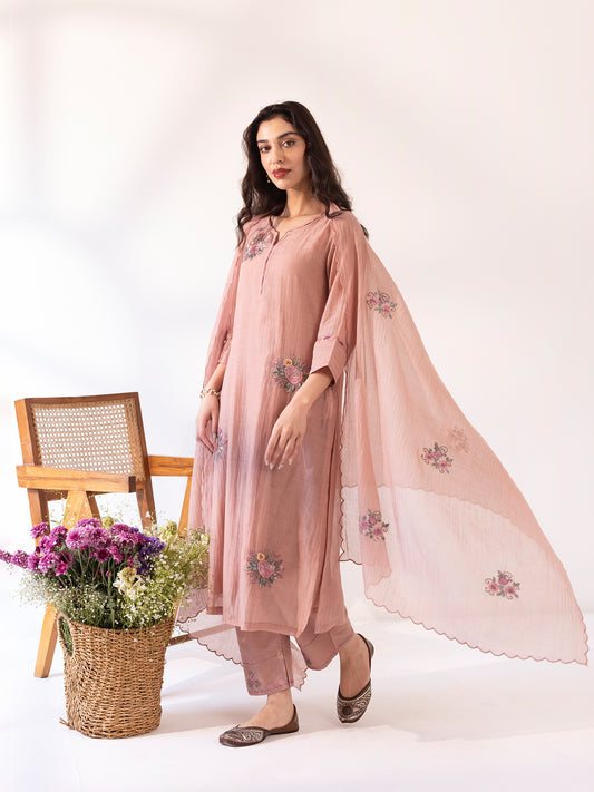 Old rose mul chanderi thread work kurta set