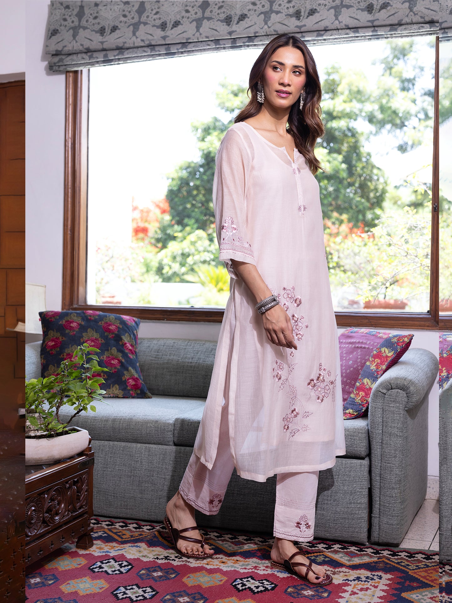 Off white mul chanderi  thread with sequence and bead work kurta set