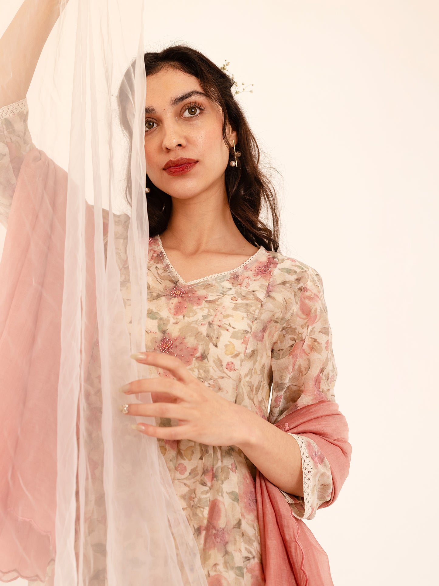 Off white and pink floral printed mul chanderi beadwork kurta set