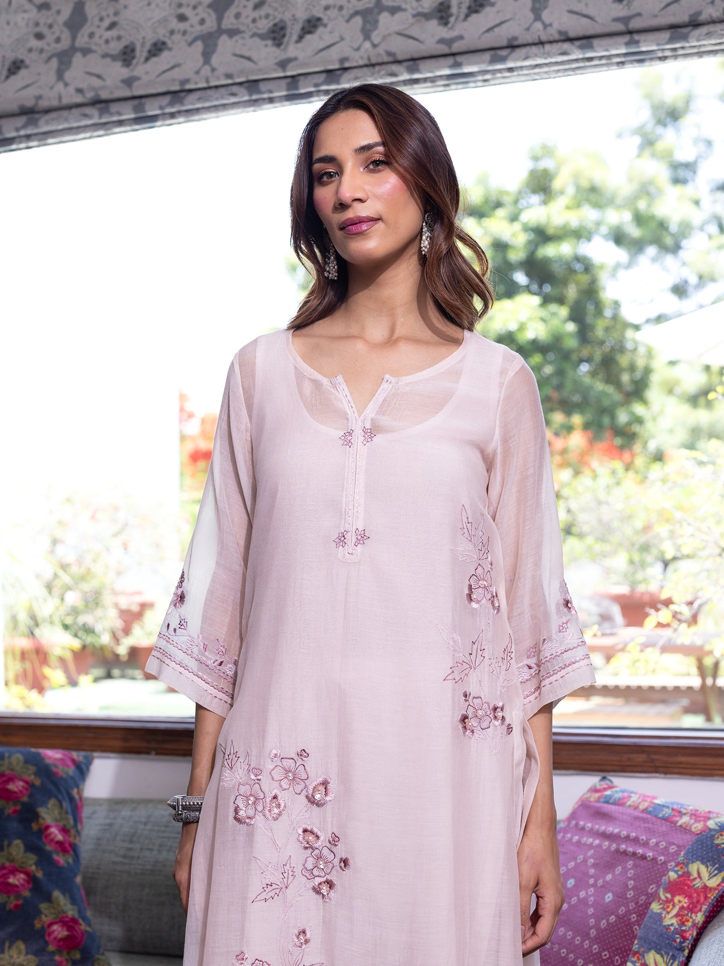 Off white mul chanderi  thread with sequence and bead work kurta set