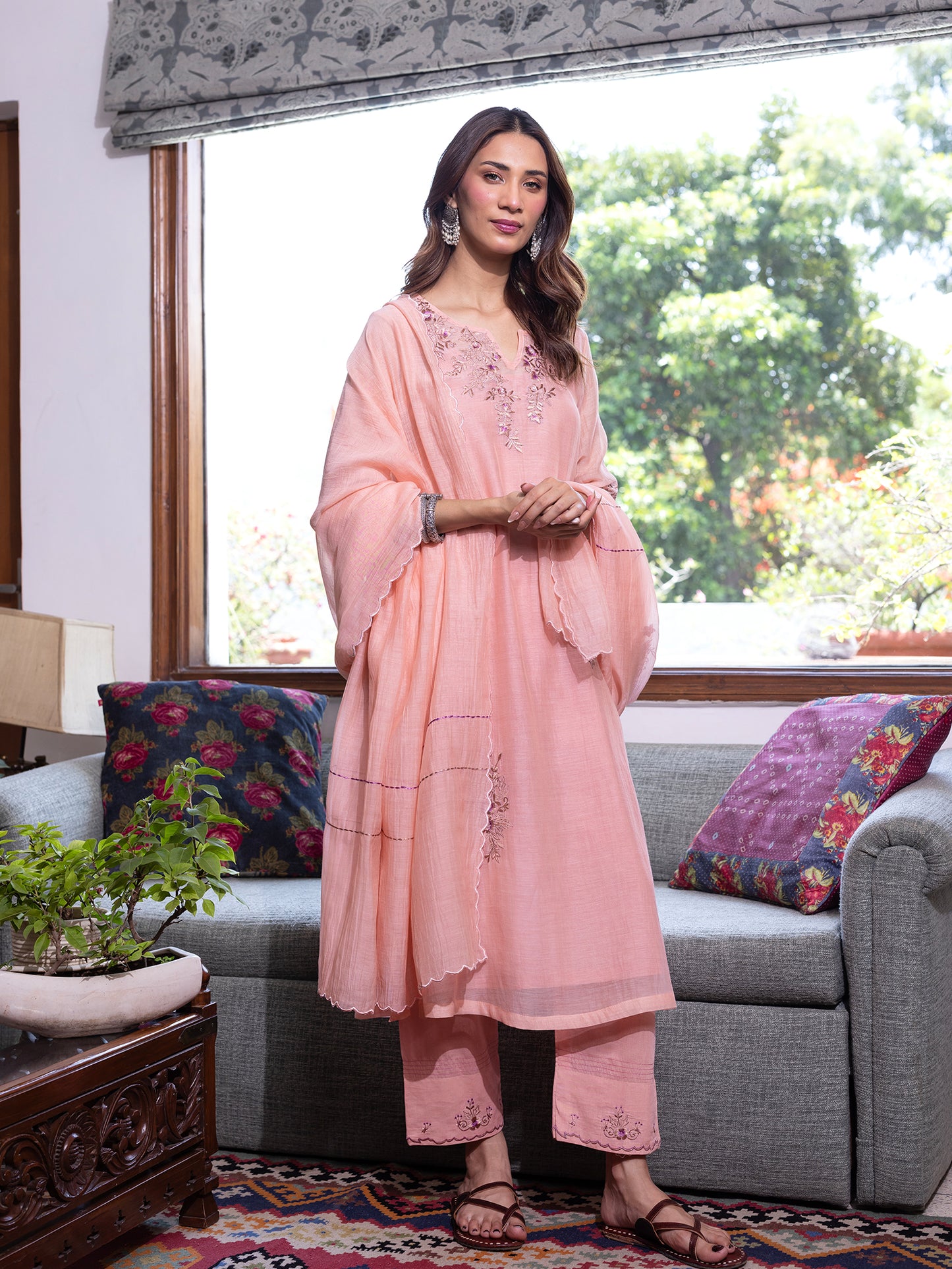 Peach mul chanderi thread and bead, sequence work kurta set