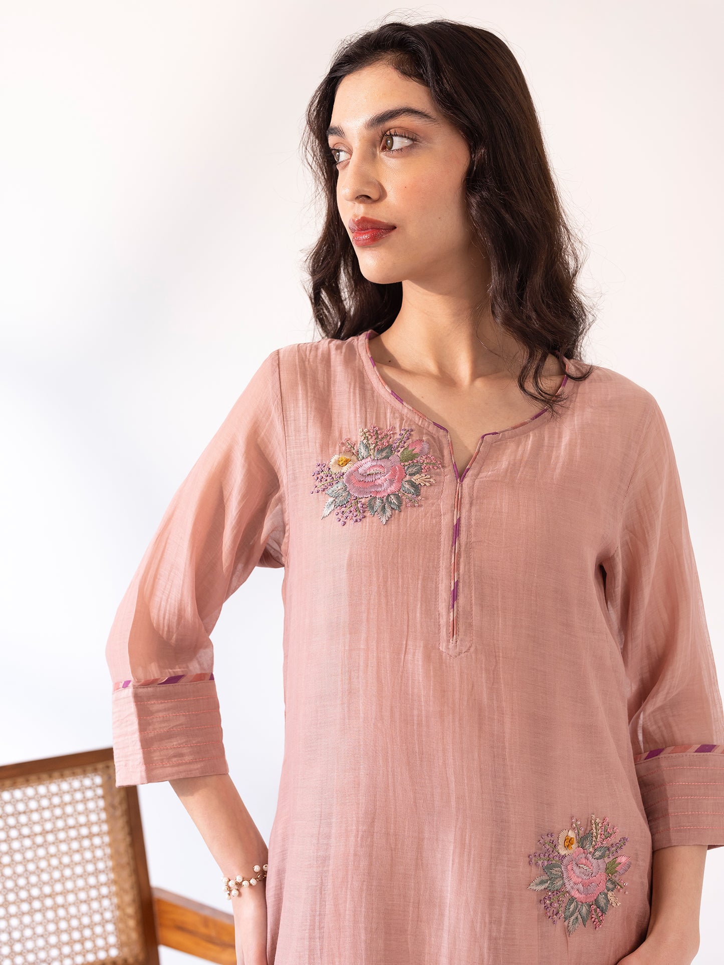 Old rose mul chanderi thread work kurta set