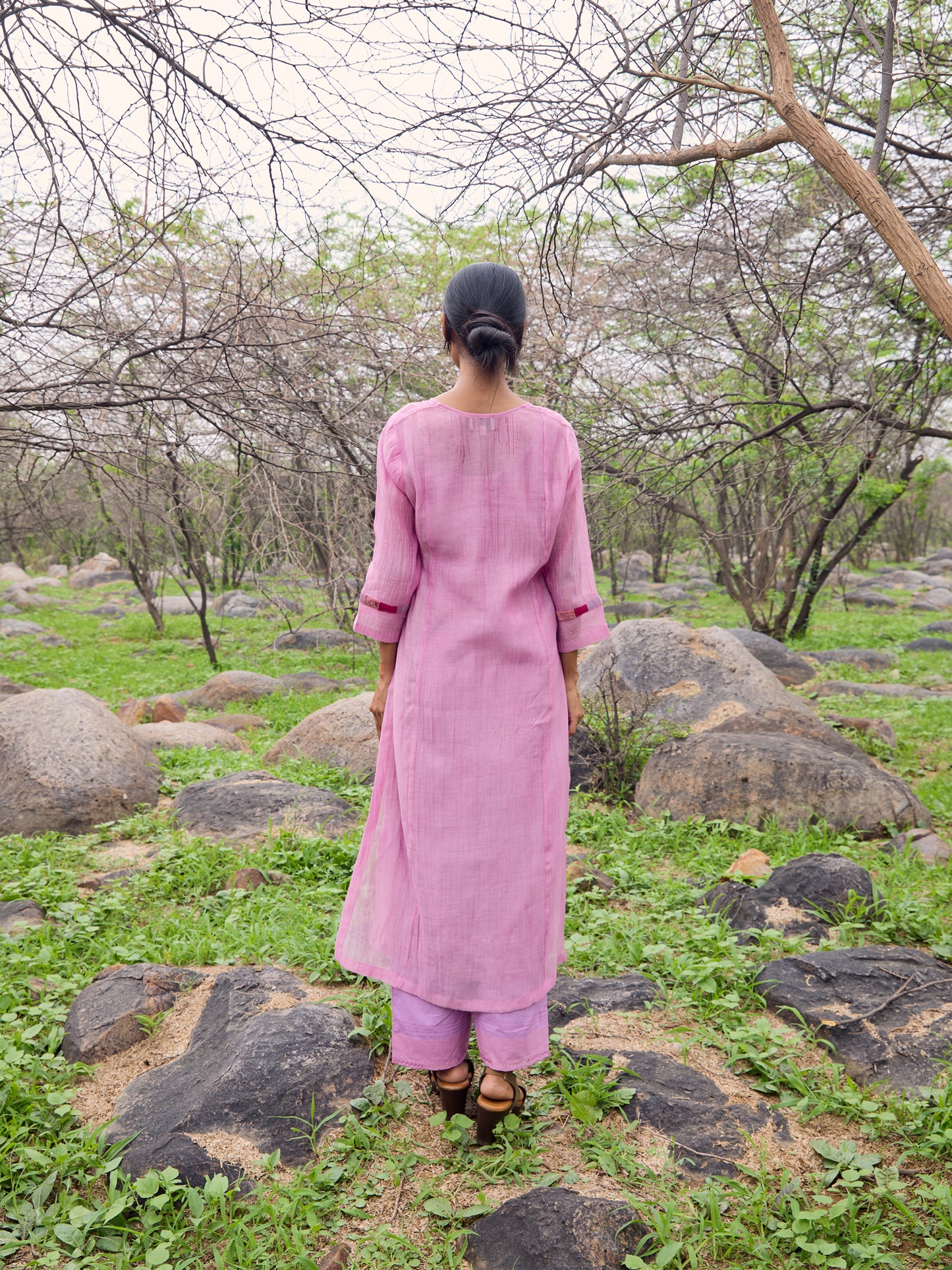 Lavender mul chanderi thread work kurta